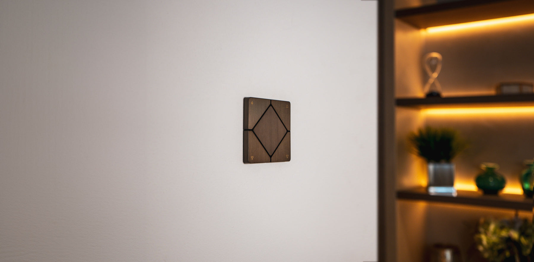Brushed Jordan Bronze keypad for smart homes